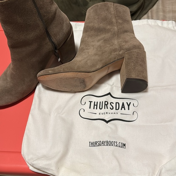 Highline Taupe Thursday Boots - Picture 8 of 8